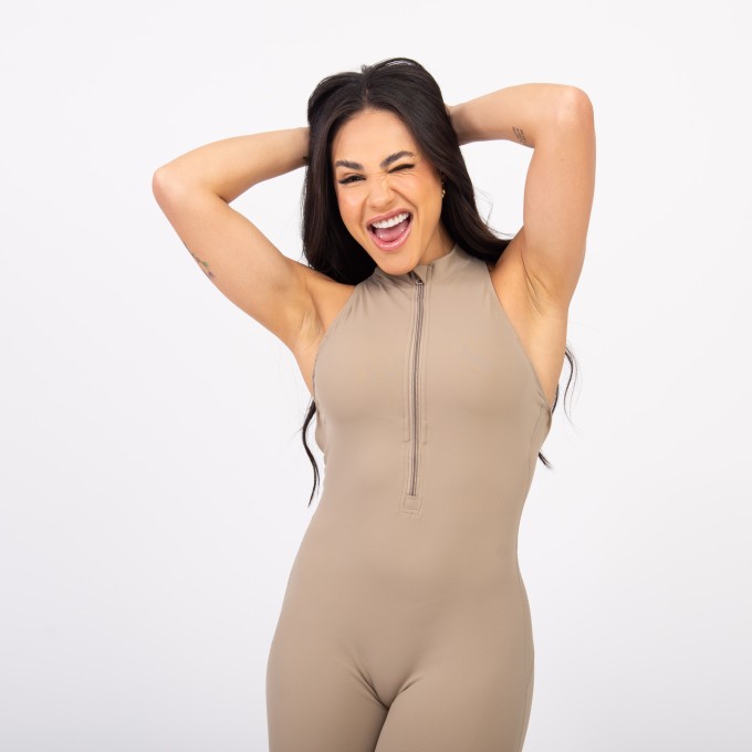 Macacão Racer Zip - Caqui