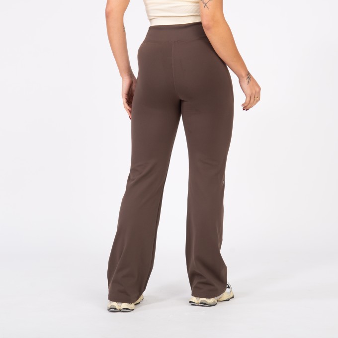 Calça Flare Soft com Bolso - Castanho