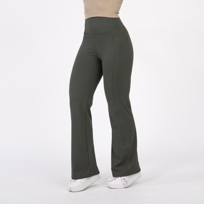 Calça Flare Soft com Bolso - Verde Pinheiro