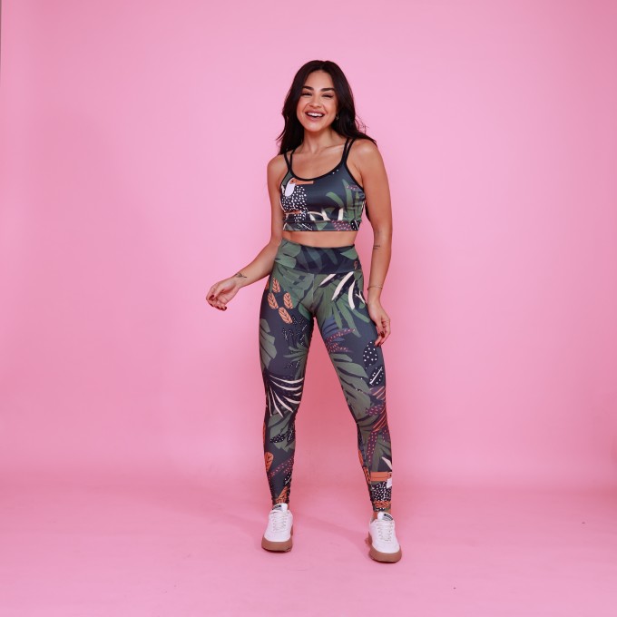Conjunto Top Alça Dupla Cruzada e Legging Básica Tucano