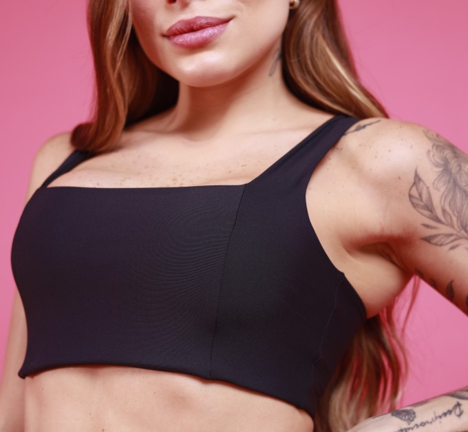 Top Camiseta Decote Quadrado - Preto