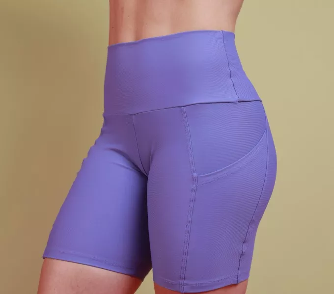 Bermuda Com Bolso - Azul Carbono