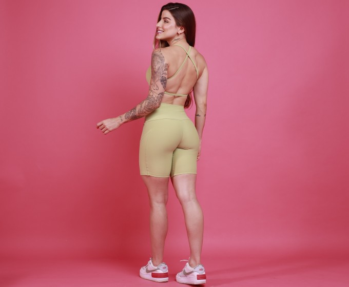 Bermuda Com Bolso - Pistache