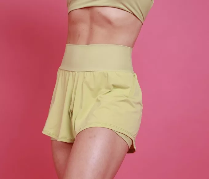 Short Duplo Liso - Pistache