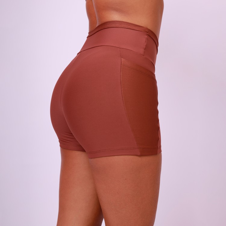 Short Com Bolso Recorte Shine - Capuccino