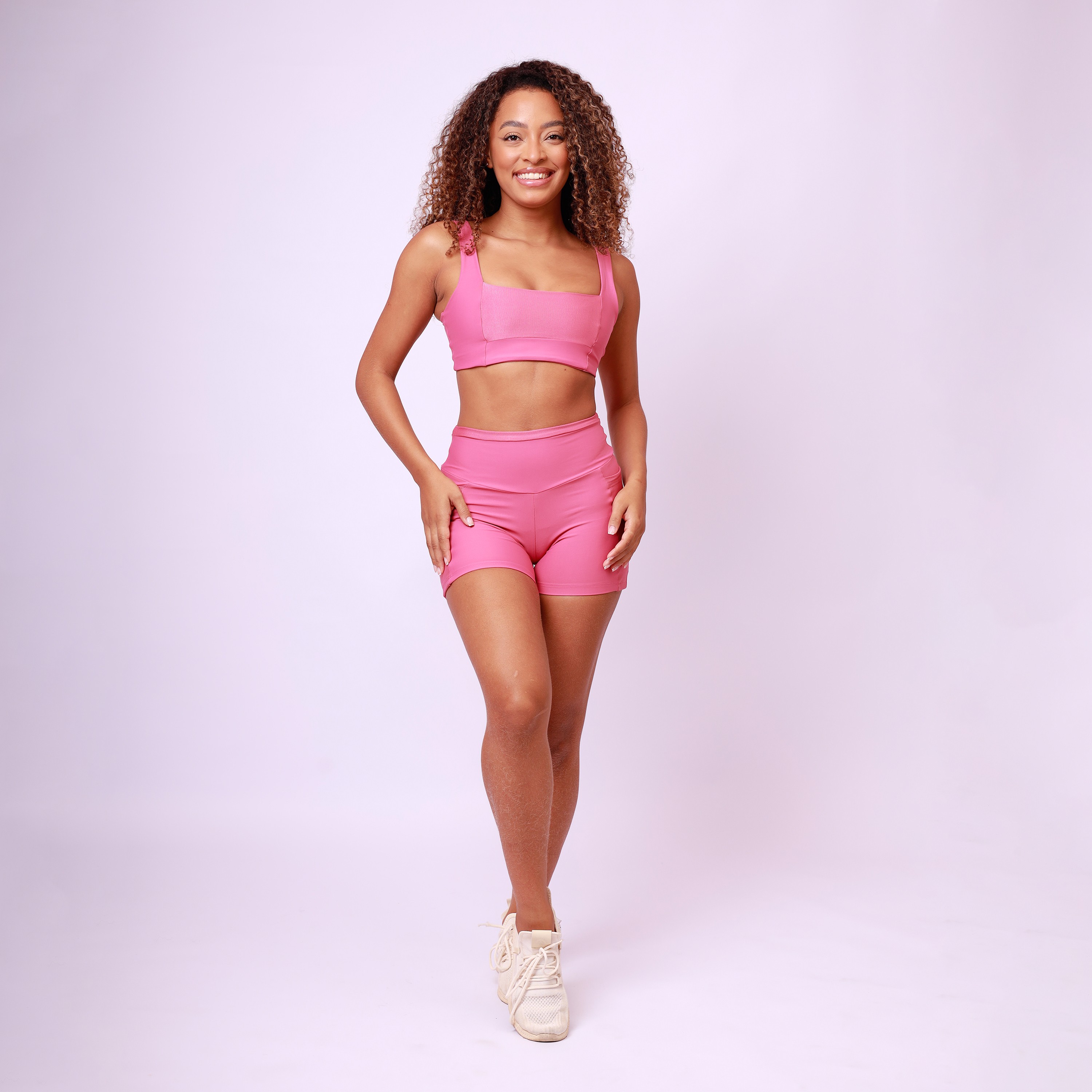 Short Com Bolso Recorte Shine - Rosa Chá - Eletrika