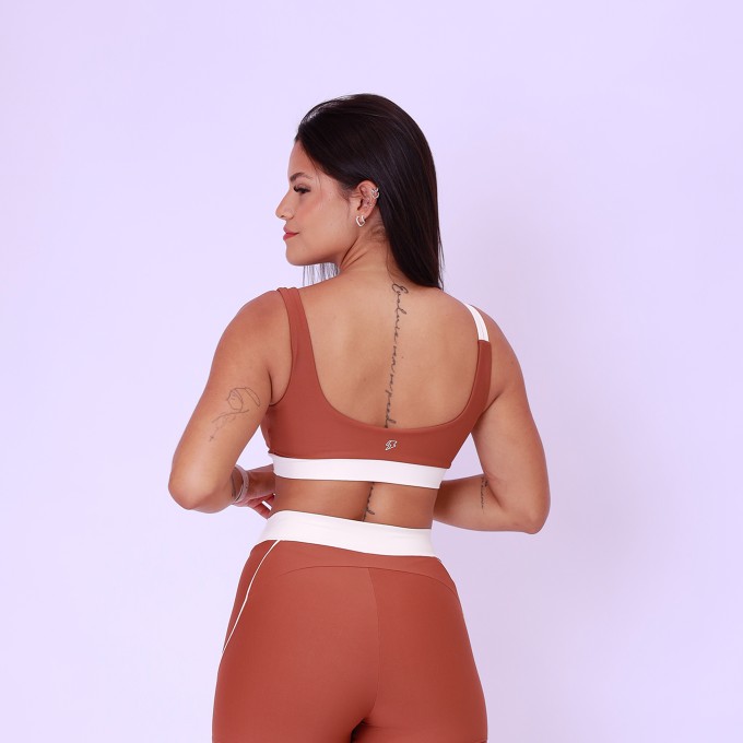 Top Camiseta com Alça Dupla - Chocolate & Off White