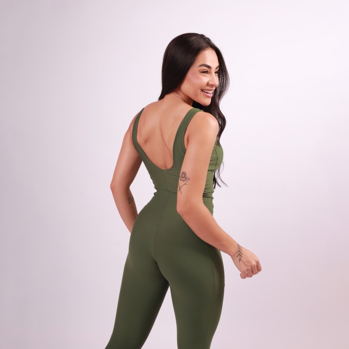 Macacão Decote Quadrado com Bolso - Verde Oliva