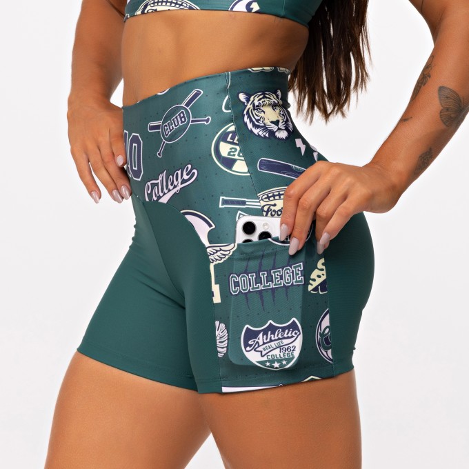 Short Ondas com Bolso Estampado - Esmeralda & College
