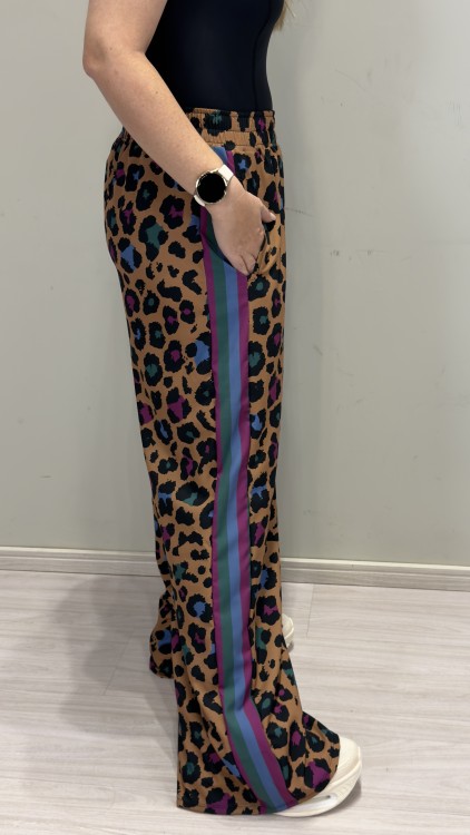 Calça Sport High Tech Estampada - Onça Color